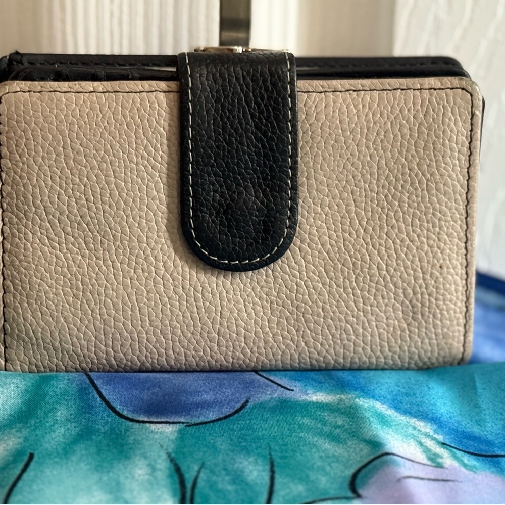 Beige and Black Pebbled Leather Wallet